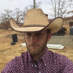 Meet your Posher, Roy